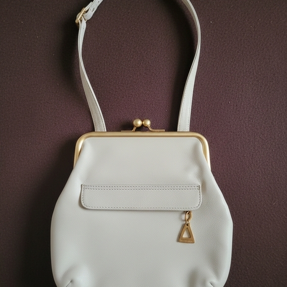 ✨ Americana by Sharif Cream Genuine Leather Purse ✨ - Picture 1 of 4